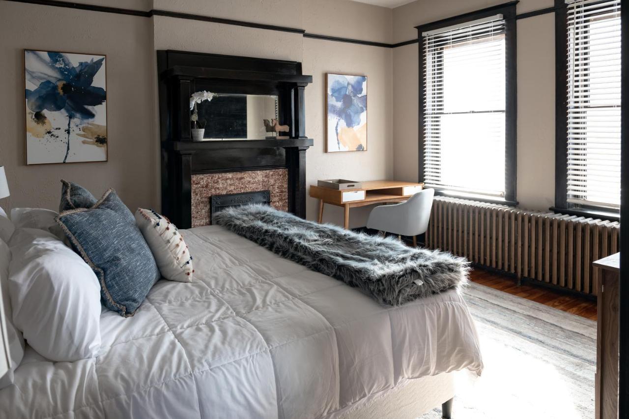 Updated 3 Bedroom Unit With Balcony! ケープジラード エクステリア 写真